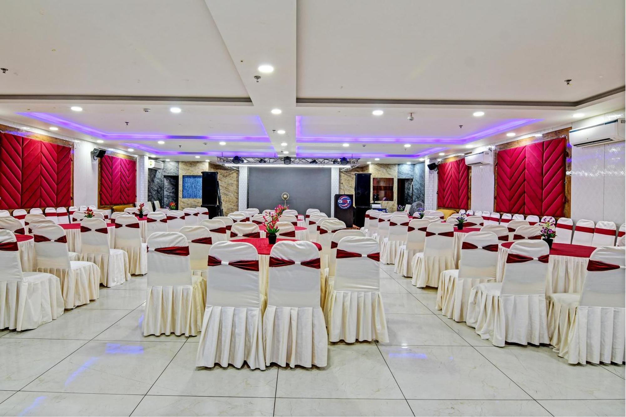 Townhouse The Grand Touch & The Royal Touch Hotel Digha  Buitenkant foto