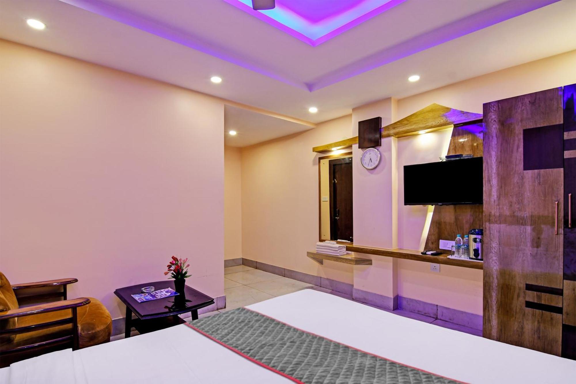 Townhouse The Grand Touch & The Royal Touch Hotel Digha  Buitenkant foto