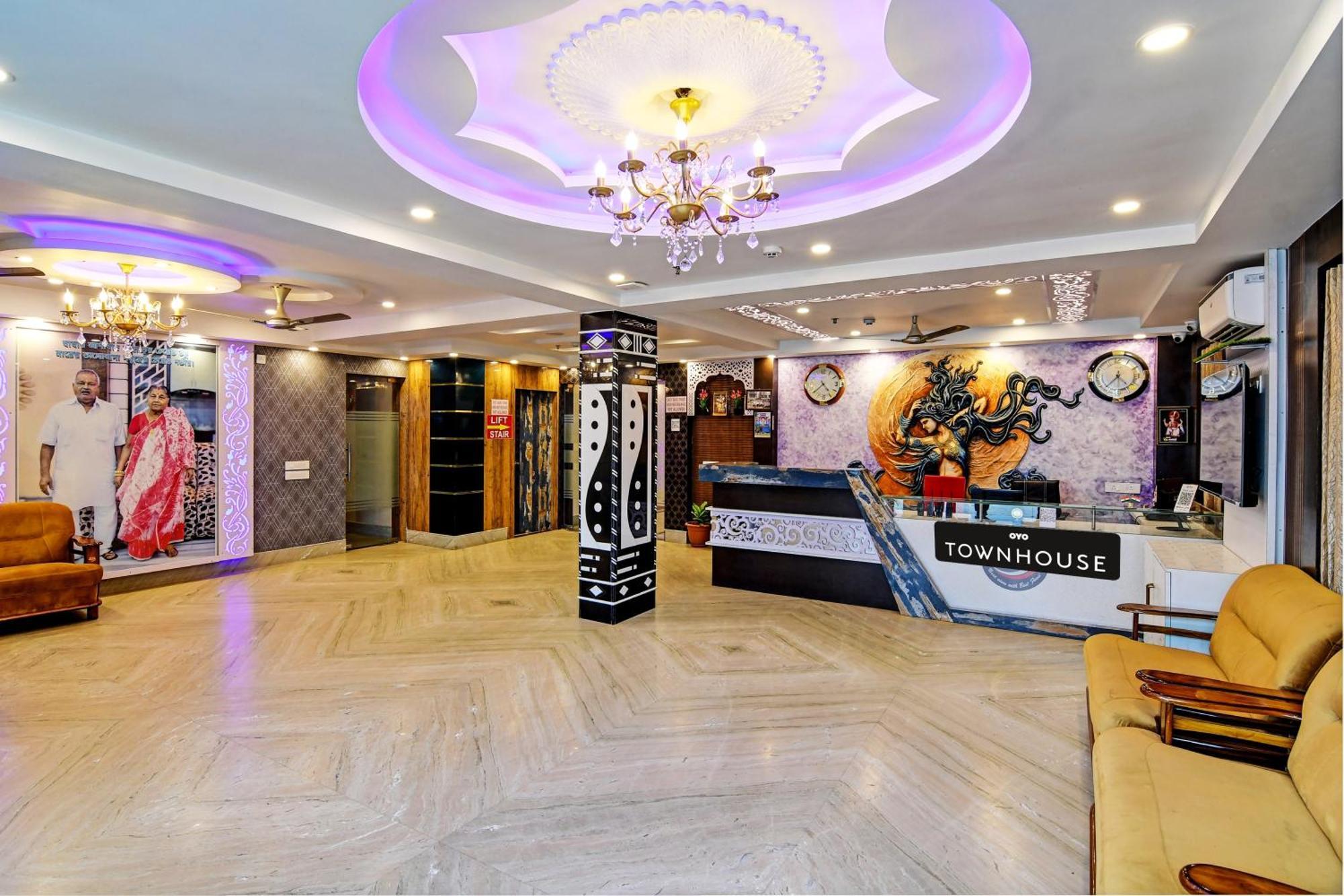 Townhouse The Grand Touch & The Royal Touch Hotel Digha  Buitenkant foto
