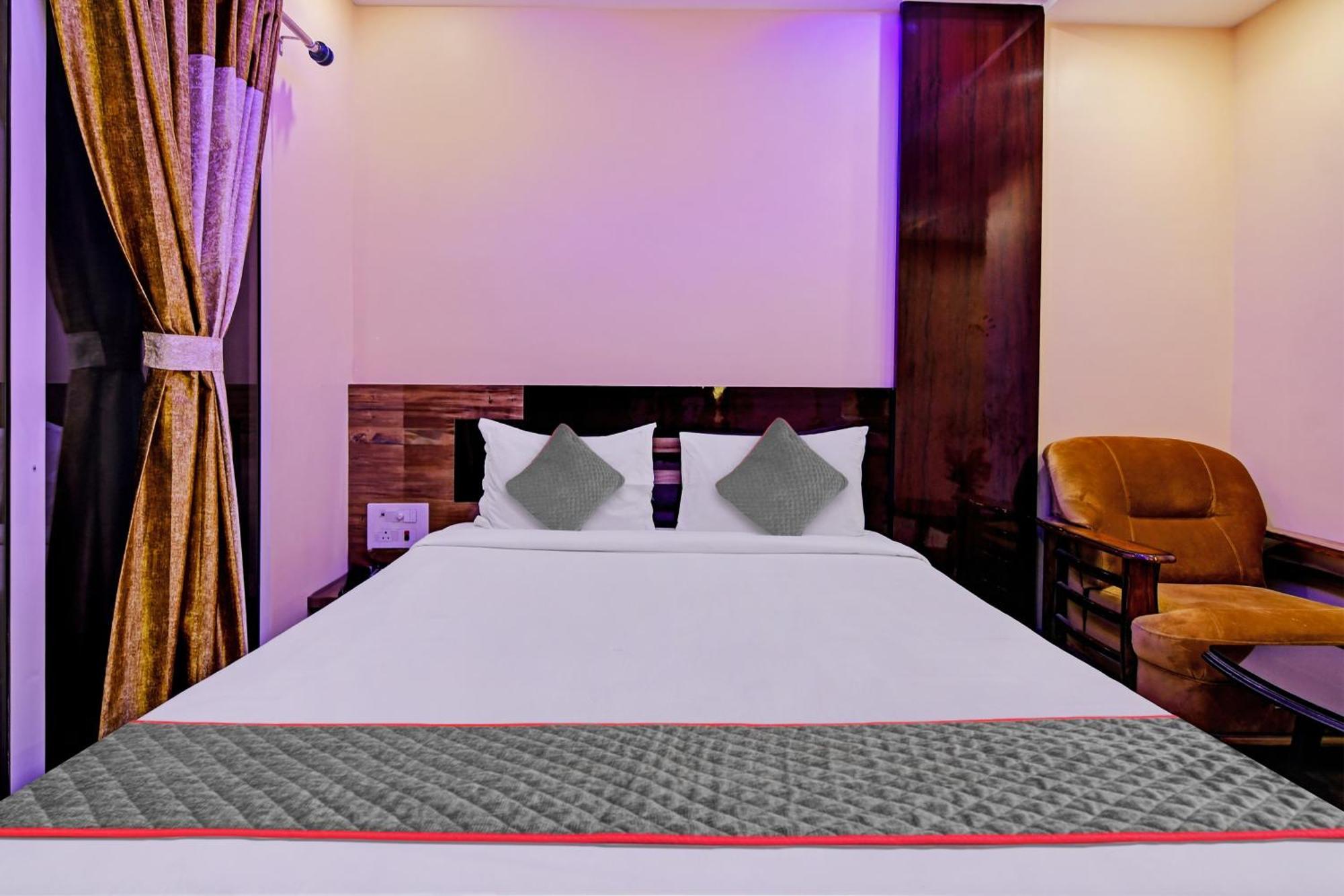 Townhouse The Grand Touch & The Royal Touch Hotel Digha  Buitenkant foto