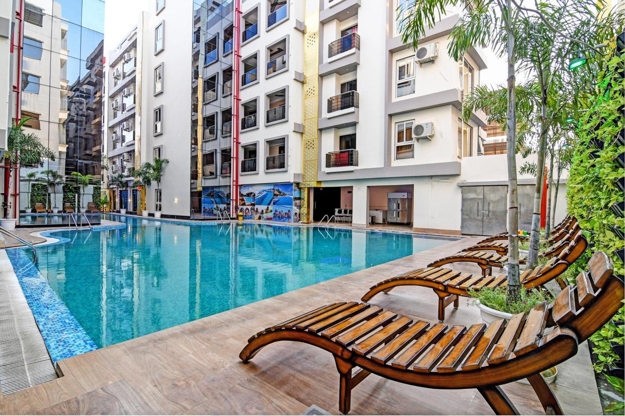 Townhouse The Grand Touch & The Royal Touch Hotel Digha  Buitenkant foto