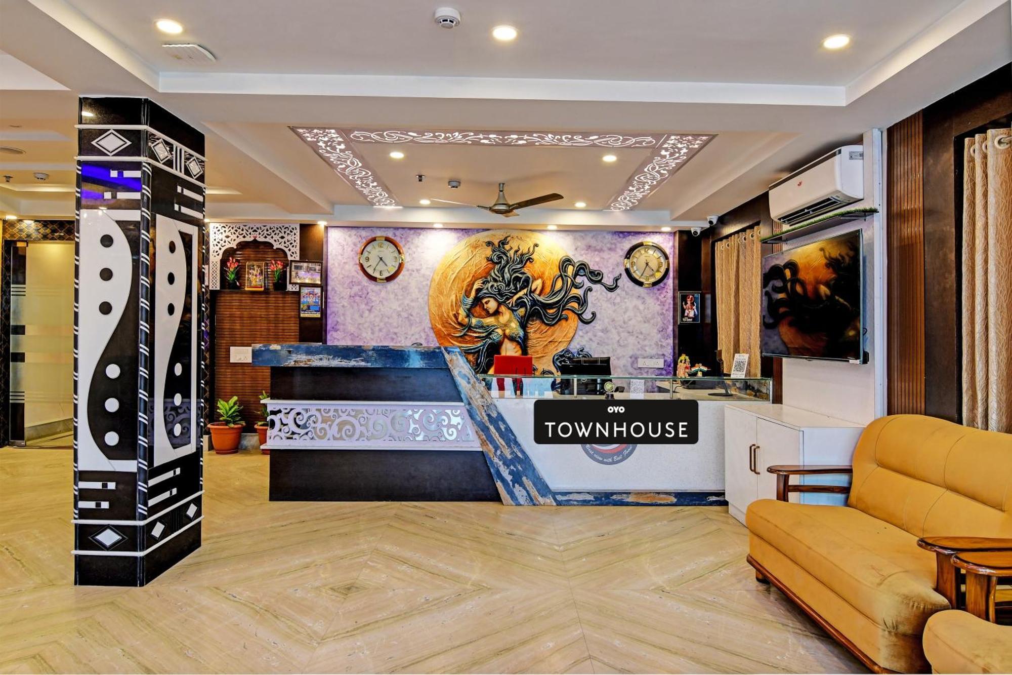 Townhouse The Grand Touch & The Royal Touch Hotel Digha  Buitenkant foto