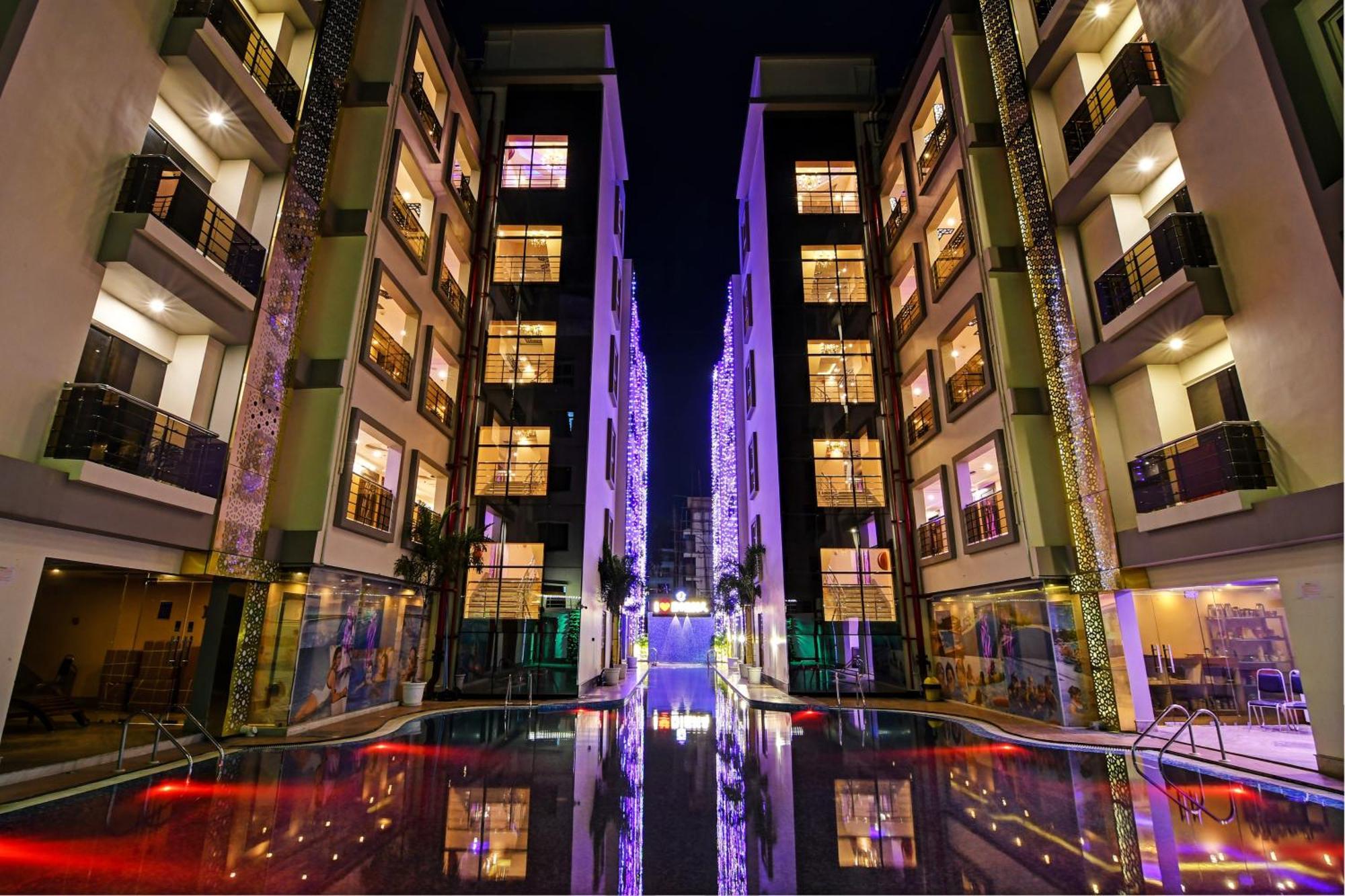 Townhouse The Grand Touch & The Royal Touch Hotel Digha  Buitenkant foto